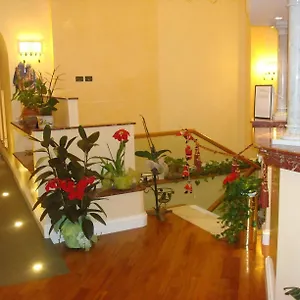 *** Hotel Dina Itália